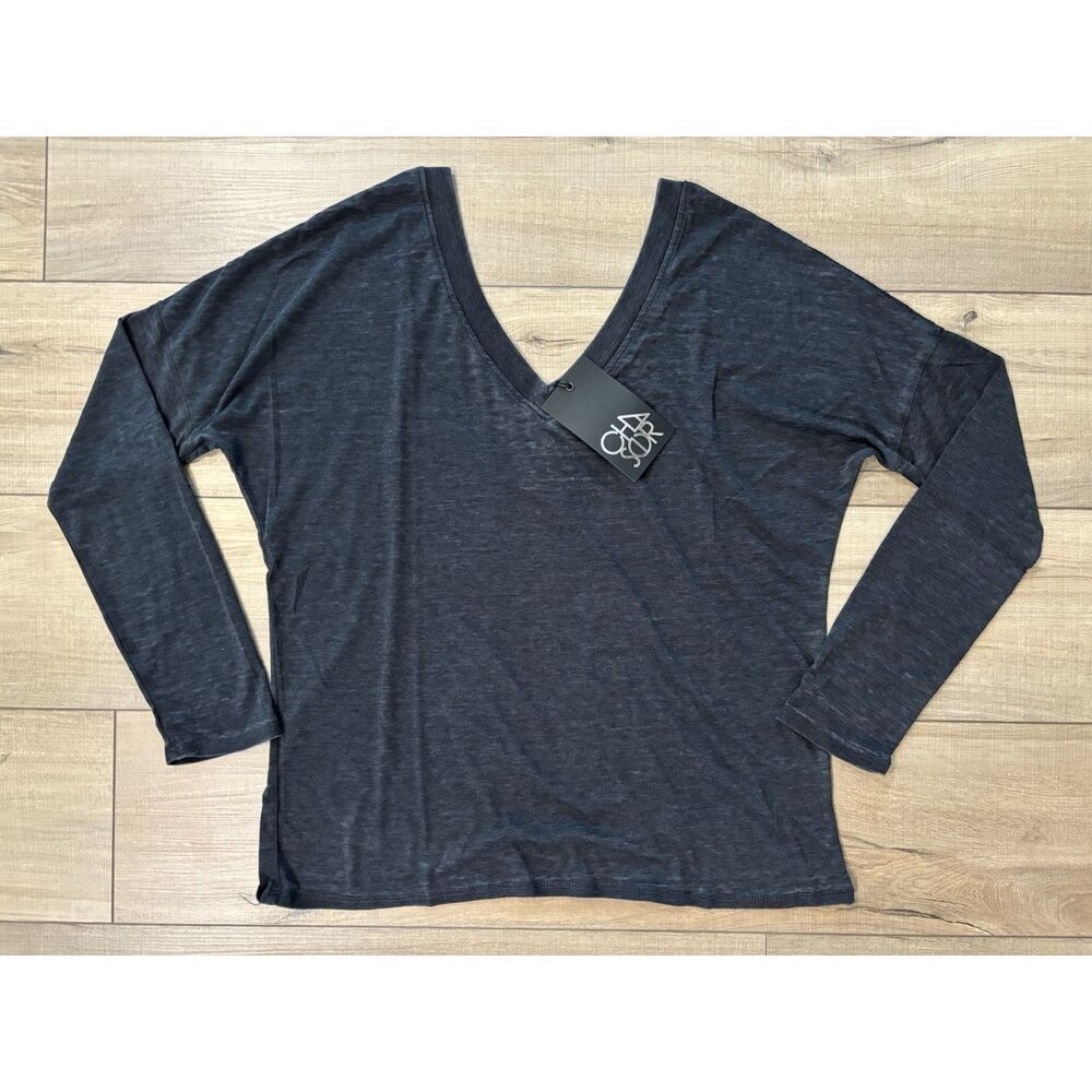 CHASER‎ Revolve Women's NWT M Medium V-Neck Long Sleeve Top Shirt Sweater